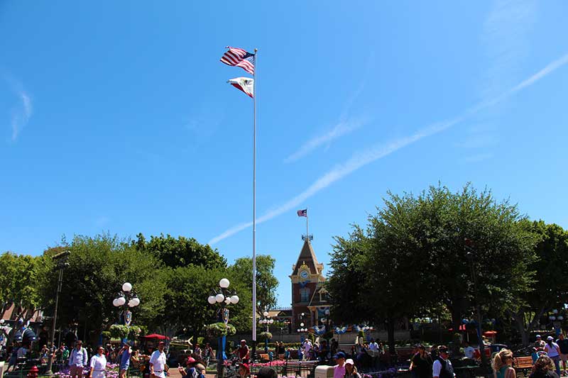 Disneyland'sFlag Retreat