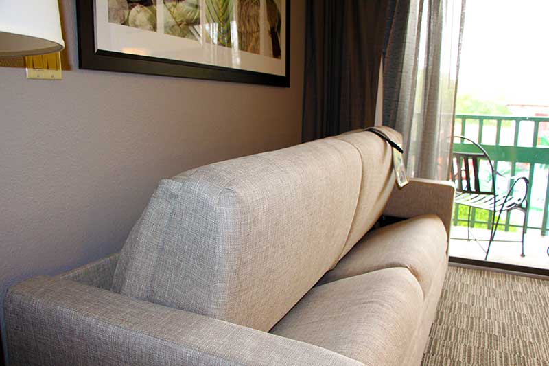 Shades of Green, Disney World's Military Only Resort recently re-modeled their Magnolia Wing rooms. Here's a look Inside one.