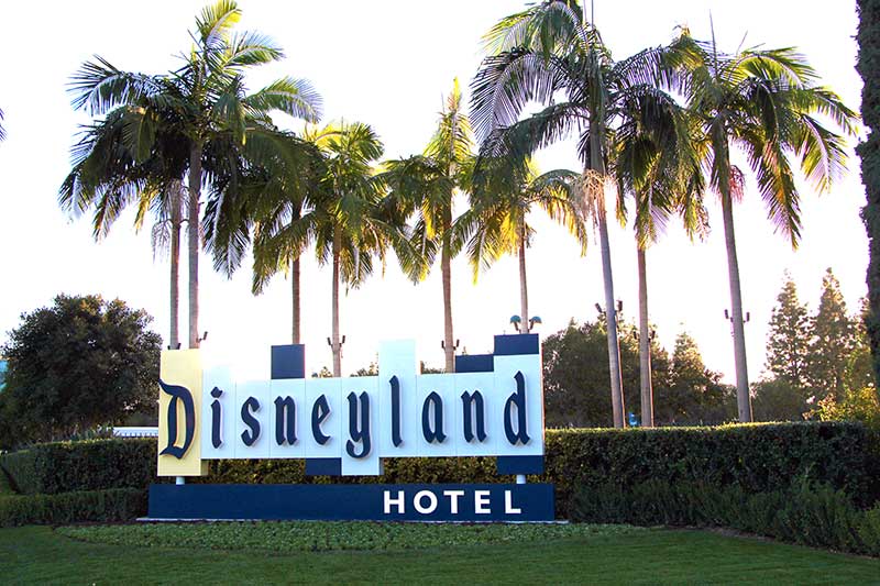Disneyland Resort Hotel Theming