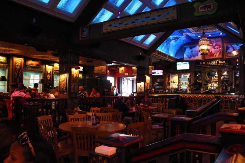 Lunch at House of Blues Orlando at Disney Springs • Military Disney