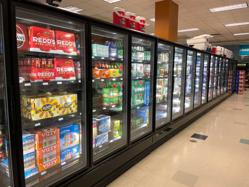 Picture of the Orlando Navy Exchange Grocery Section - Drinks - Cold Beer