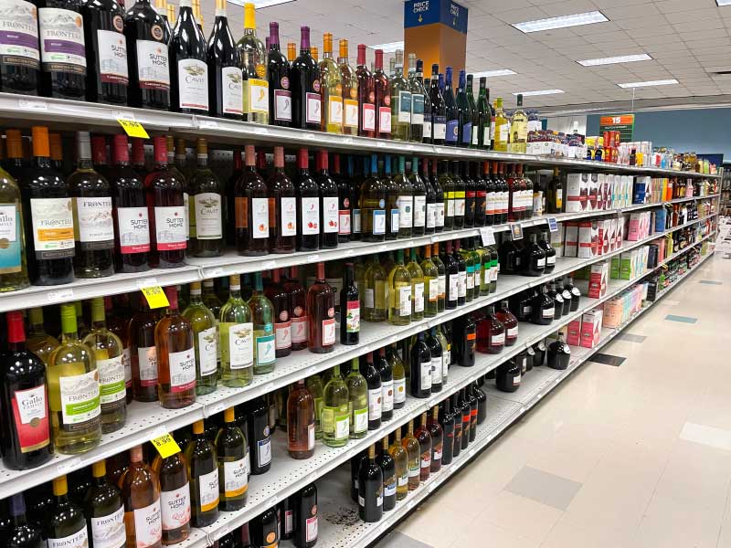 Picture of the Orlando Navy Exchange Grocery Section - Drinks - Wine