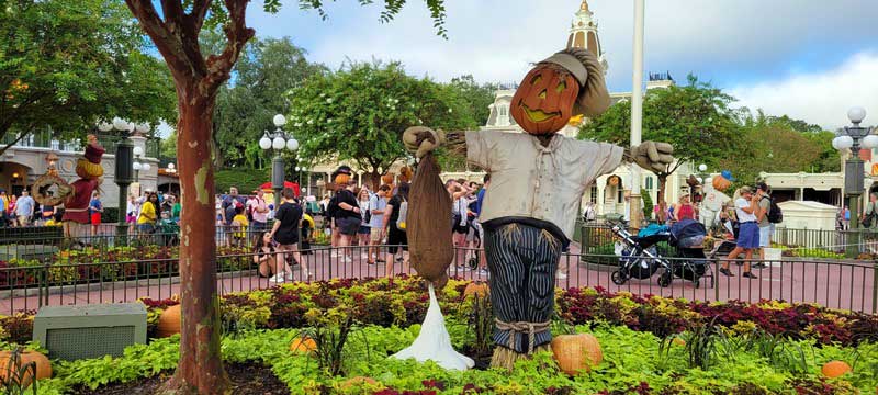Main Street Baker Scarecrow