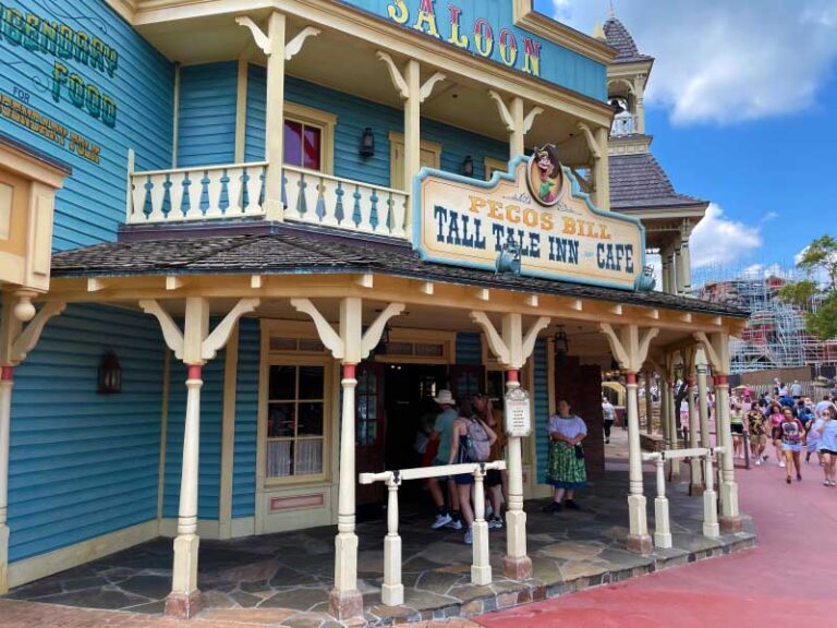 Pecos Bill Tall Tale Inn & Cafe - Military Disney Tips