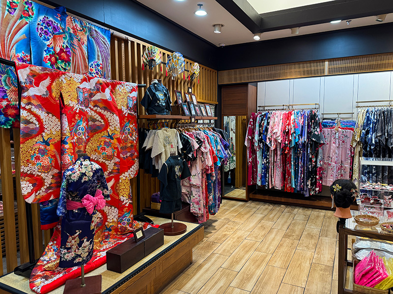Mitsukosh Department Store Kimonos