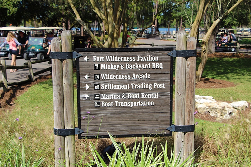 Fort Wilderness directional sign near the Settlement